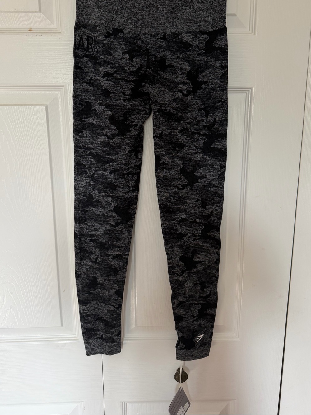 Gymshark Gray & Black Camo Seamless High-Rise Leggings - Picture 2 of 4